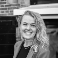 Laura-Bakker_bw Laura-Bakker_bw